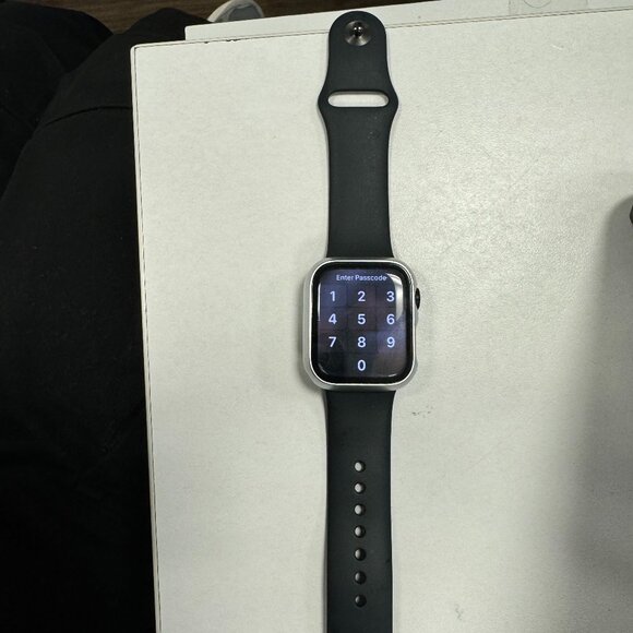 Apple Watch Series 8 cellular + gps